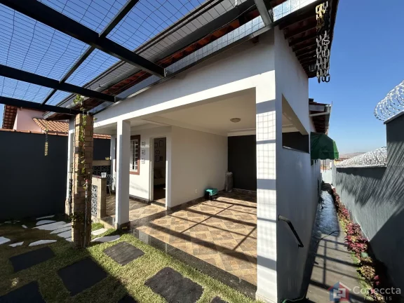 Imagem Casa à para locação no Bairro Nossa Senhora de Fátima – 222m², 3 Quartos, Suíte e Área Gourmet | Patos de Minas