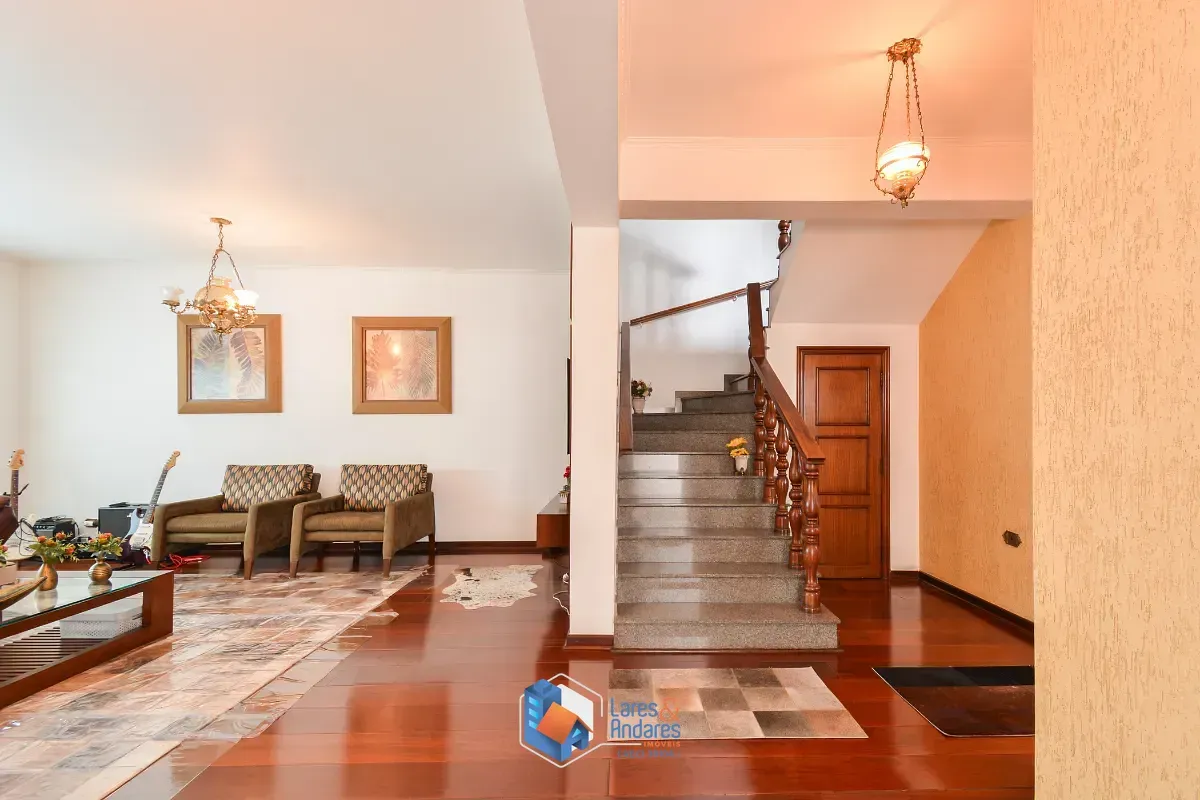 Imagem Casa para venda em Bosque da Saúde com 3 quartos, sendo 1 suíte, 349m²