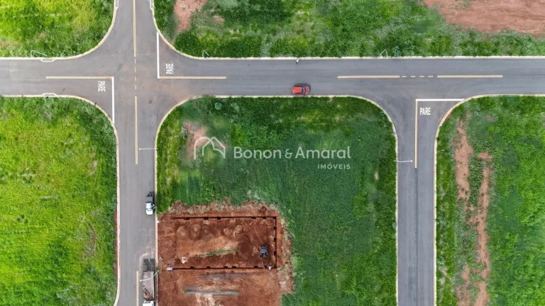Imagem Terreno à venda no Condomínio Luiza, em Paulínia, com 308 metros quadrados e topografia plana, id...