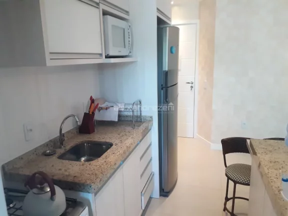 Imagem Lindo apartamento 3 dormitórios próximo ao mar