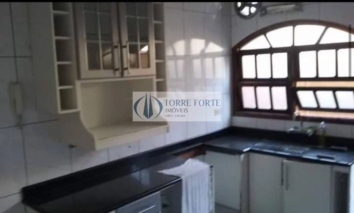 Imagem Casa com 4 dormitorios 1 suite 3 vagas na Vila Nova Curuça.