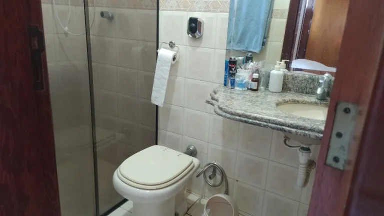 Imagem Casa de Condomínio com 4 Quartos à Venda, 135 m² em Setor Jaó - Goiânia
