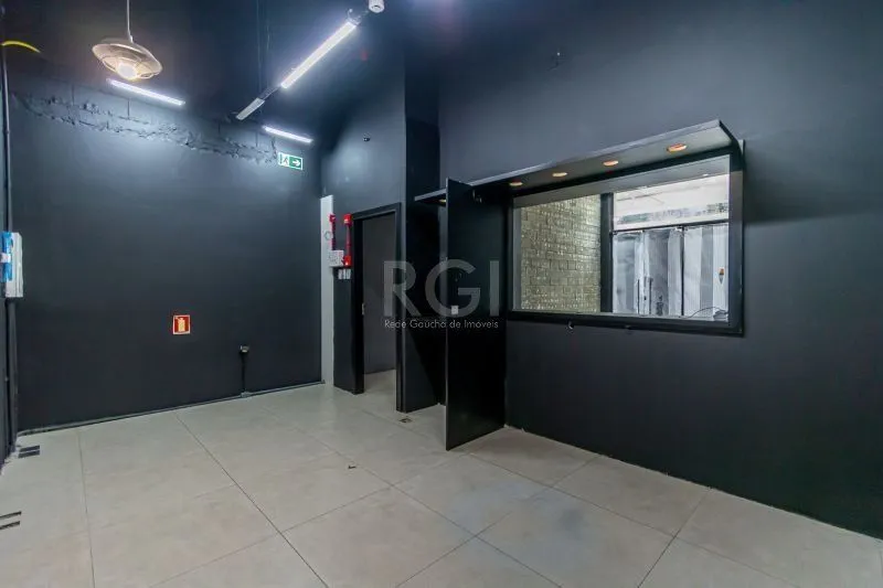 Imagem Loja para Locação/Aluguel - 64m², 0 dormitórios, 1 vaga - Praia De Belas