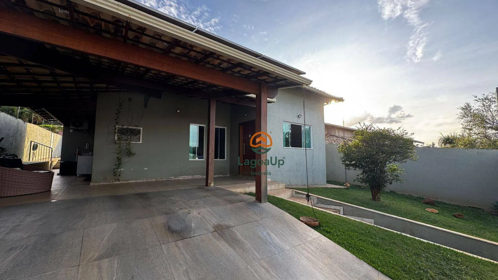 Imagem Casa com 4 dormitórios à venda, 220 m² por R$ 1.210.000,00 - Nossa Senhora de Fátima - Lagoa Santa/MG