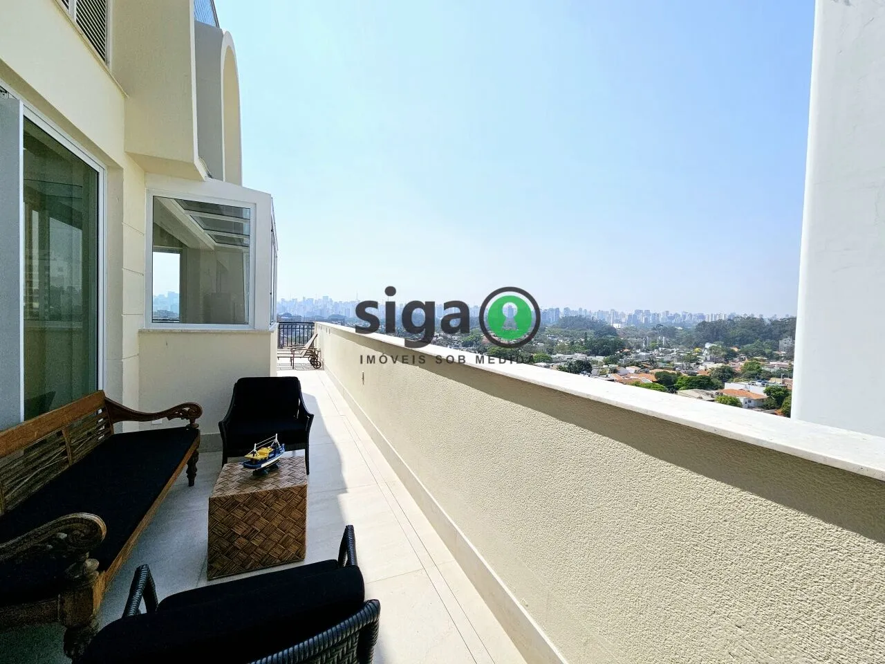Imagem Cobertura Duplex 420 m² reformados, 4 suítes e 5 vagas na Vila Nova Conceição