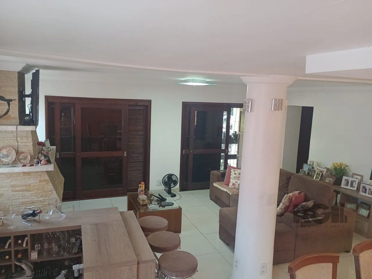 Imagem Casa 3 dormitórios à venda Santo Antônio Porto Alegre/RS