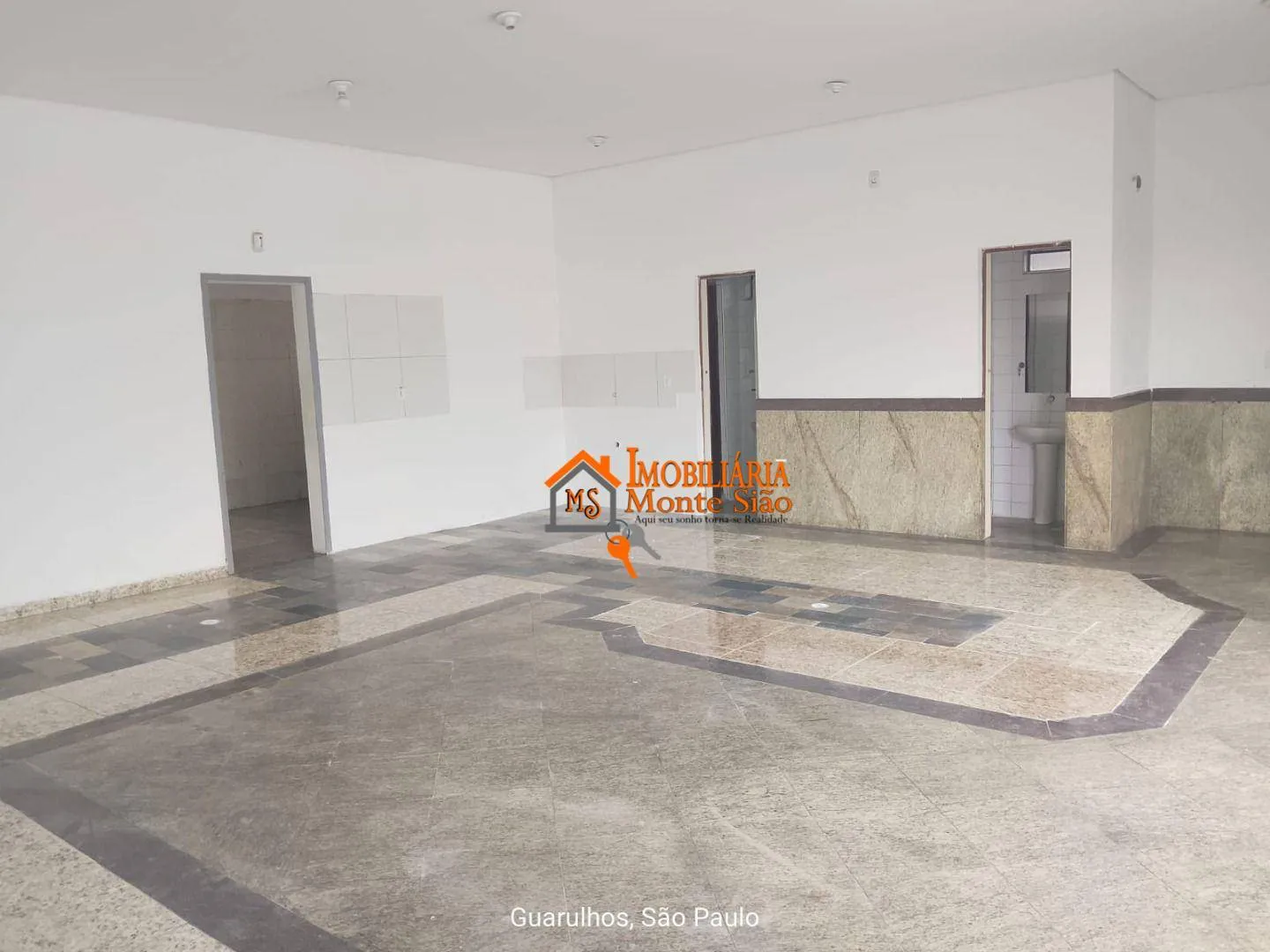 Imagem Salão para alugar, 230 m² por R$ 5.000,00/mês - Jardim Santa Emilia - Guarulhos/SP