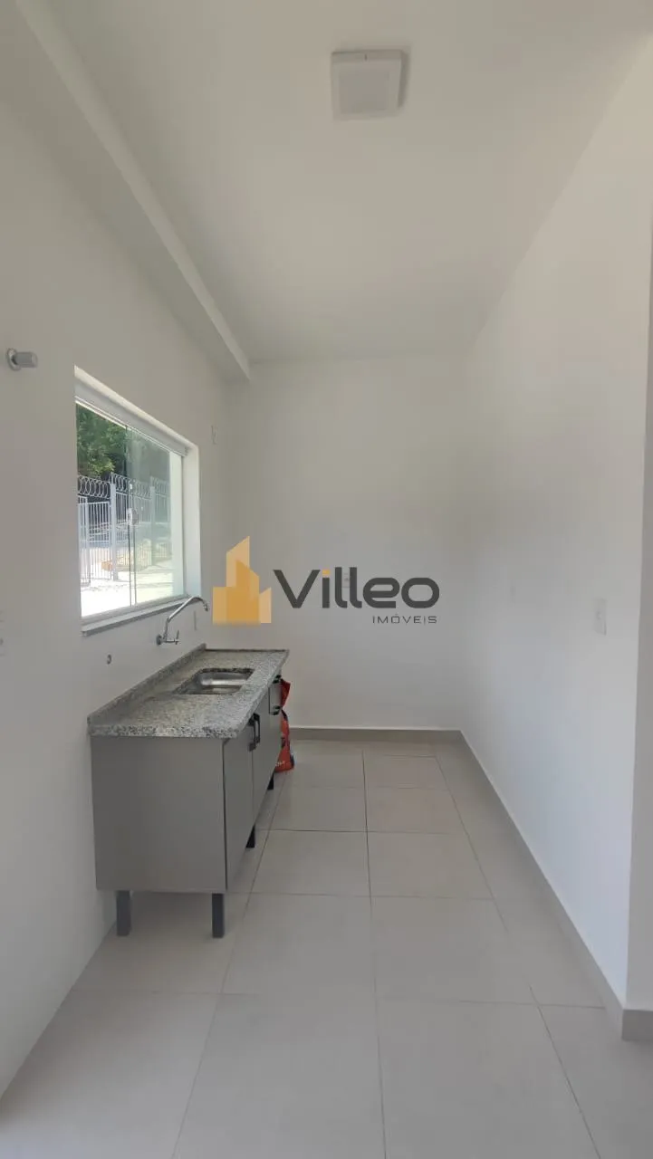Imagem Seja para morar ou investir, esta charmosa kitnet de 30 m² oferece o equilíbrio ideal entre confor...