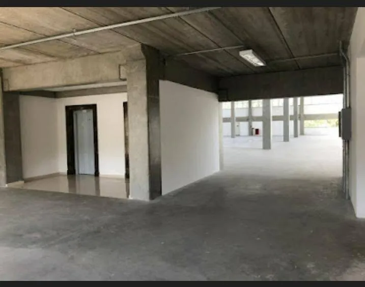 Imagem Galpão Comercial e Industrial para Locação em Barueri - Flexível para Diversos Segmentos