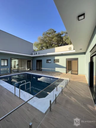 Imagem Casa t?(C)rrea com terreno de 504 m2, 04 dormitórios