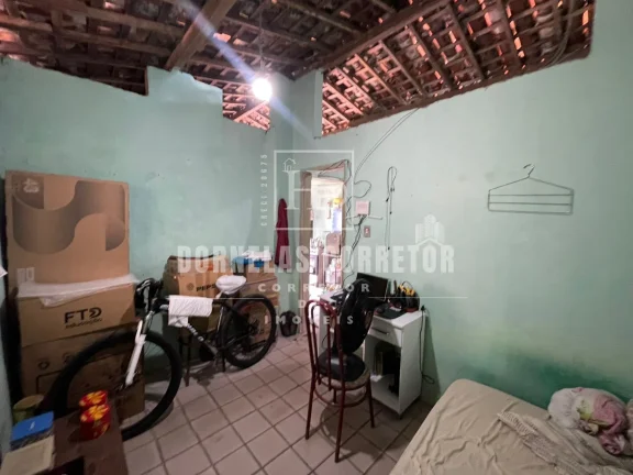 Imagem TERRENO COM 2 CASAS, 2 QUARTOS, 1 WC, ÁREA DE SERVIÇO E QUINTAL