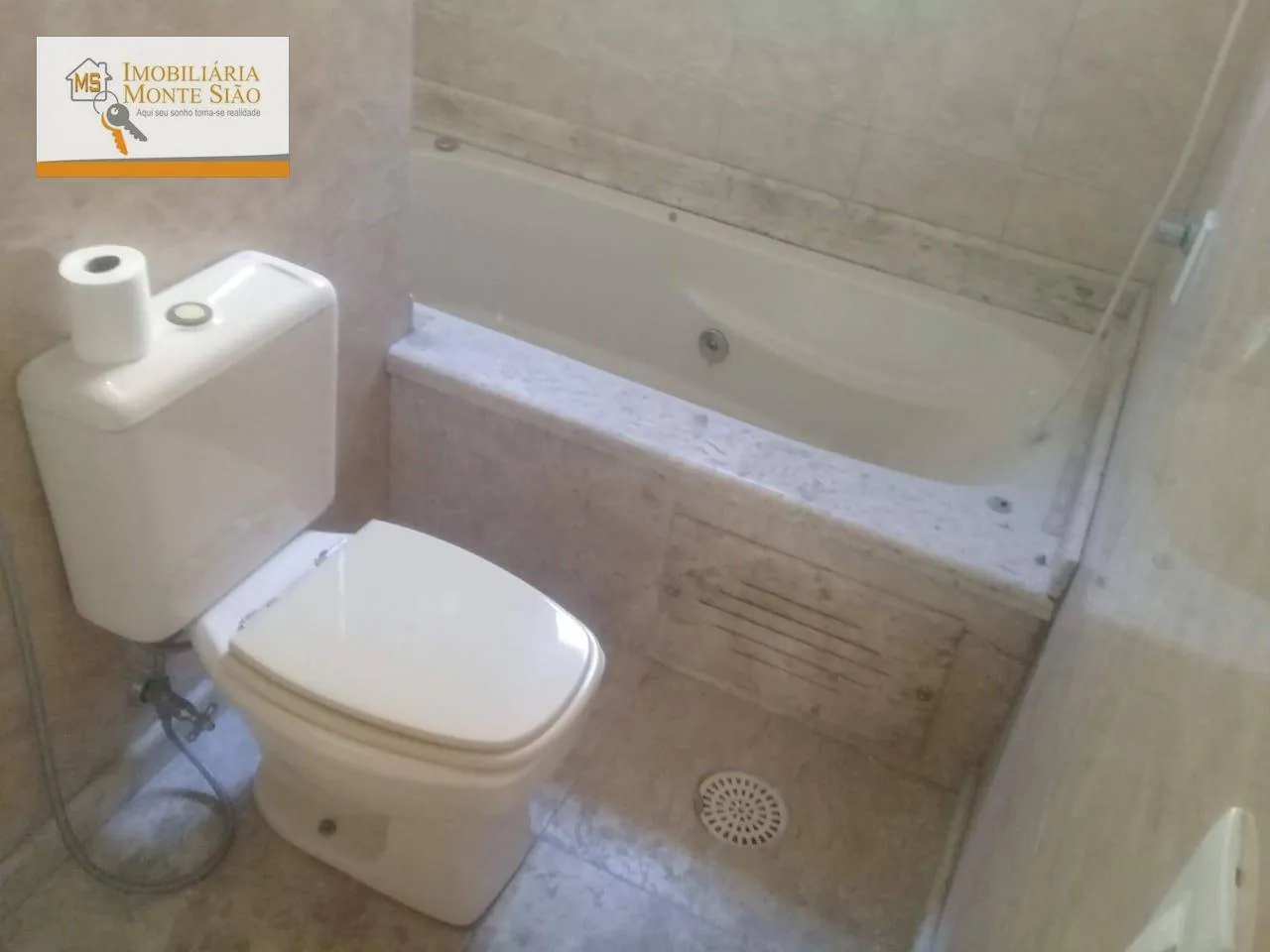 Imagem Sobrado com 4 dormitórios à venda, 126 m² por R$ 740.000,00 - Jardim Cocaia - Guarulhos/SP