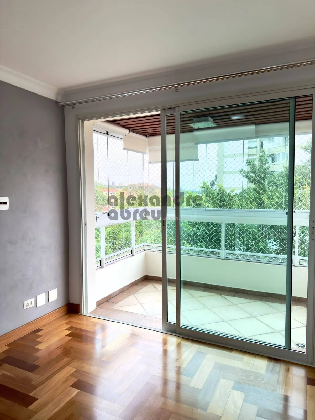 Imagem Apartamento com 2 dormitórios(1 suíte) 2 vagas em excelente localização.