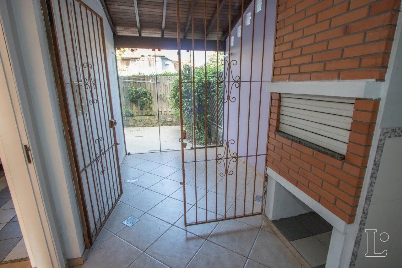 Imagem Excelente casa em condomínio fechado -Bairro Cristal
