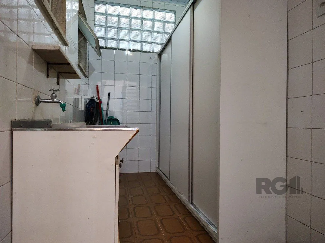 Imagem Apartamento Garden, 2 quartos, 1 suite, 2 banheiros, dependência de empregada - Bairro Petrópolis