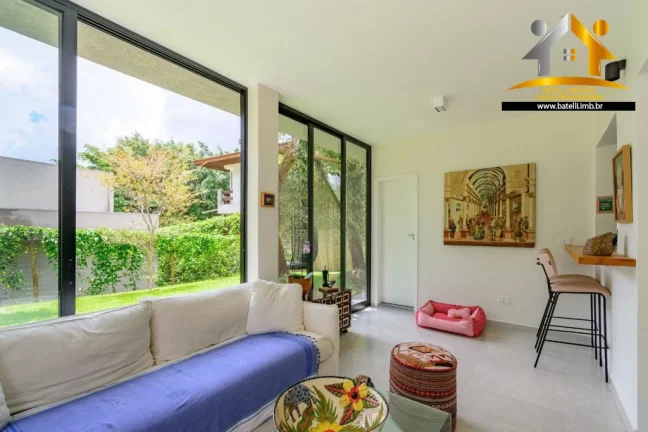 Imagem Casa à venda no condomínio Vila dos Jacarandás na Granja Viana - Batelli Imóveis