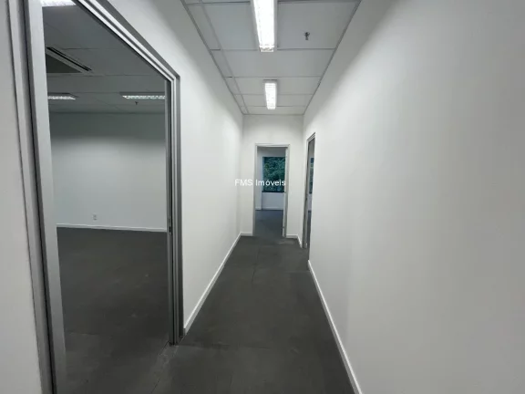 Imagem Conjunto Comercial de Alto Padrão na Vila Olímpia, São Paulo-SP: 46 Vagas de Garagem, 1.507m² de Área!
