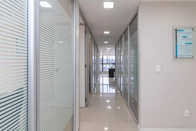 Imagem Sala para venda no bairro Moinhos de Vento em Porto Alegre