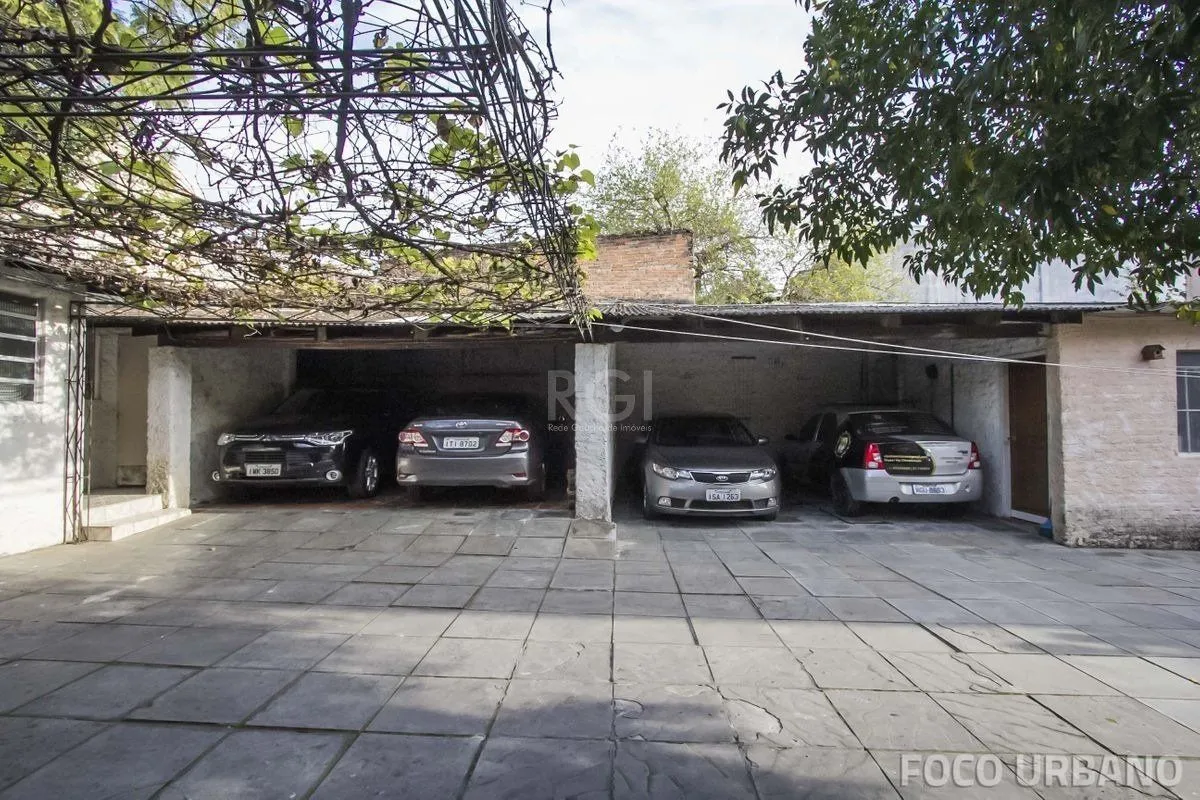 Imagem Casa para Venda - 1016m², 4 dormitórios, 6 vagas - Menino Deus