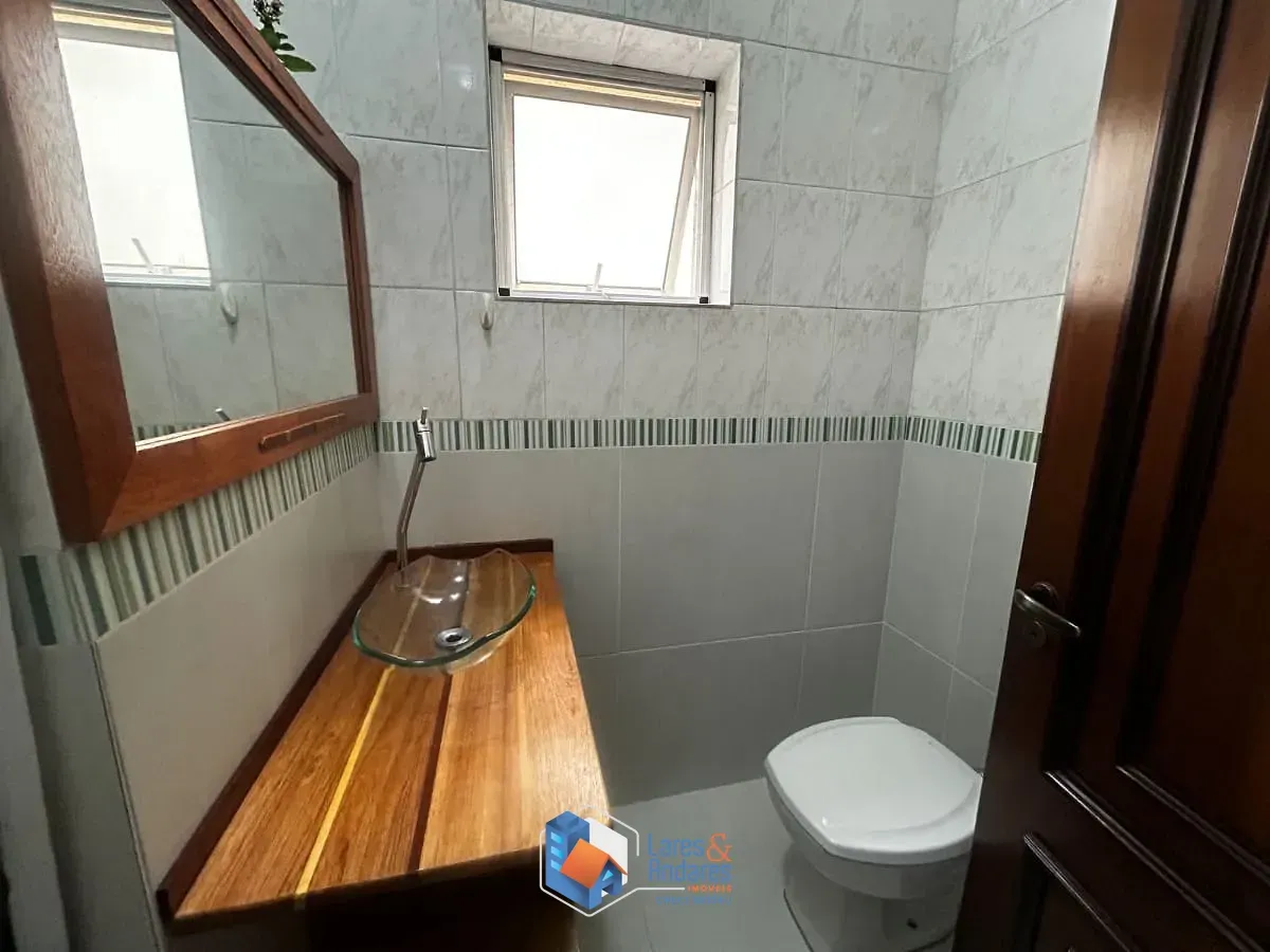 Imagem Sobrado para venda em Jardim São Paulo(Zona Norte) com 3 quartos, sendo 3 suítes, 203m²
