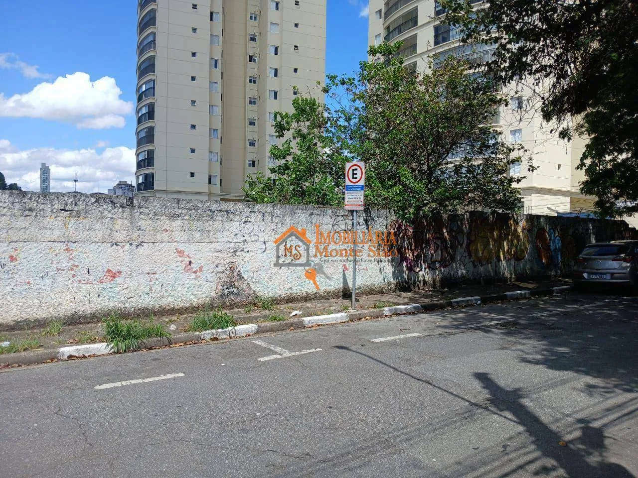 Imagem Terreno à venda, 400 m² por R$ 2.000.000,00 - Centro - Guarulhos/SP