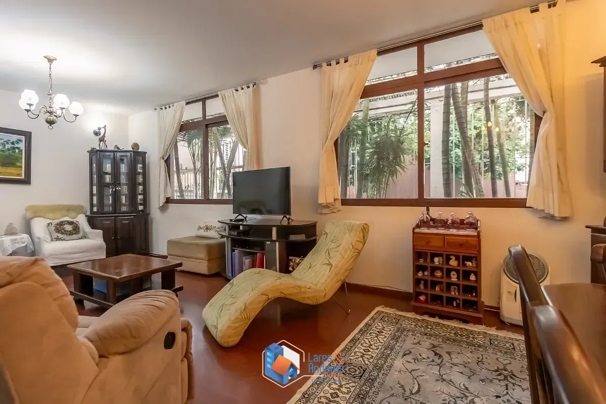 Imagem Casa para venda em Vila Cordeiro com 3 quartos, sendo 2 suítes, 194m²