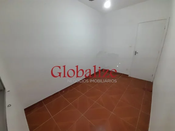Imagem Apartamento com 3 dormitórios à venda R$ 447.000,00 no bairro Embaré em Santos-SP