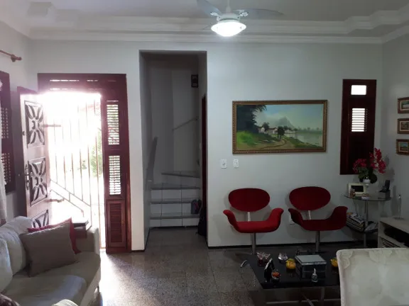 Imagem Casa com 4 Quartos à Venda, 123 m² em Vila União - Fortaleza