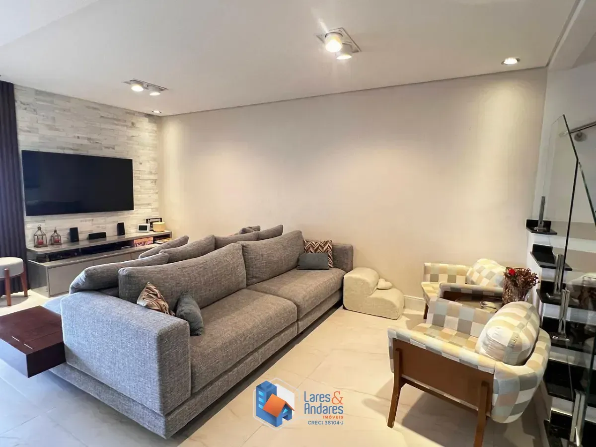 Imagem Casa em condomínio para venda em Jardim Londrina com 3 quartos, sendo 3 suítes, 229m²