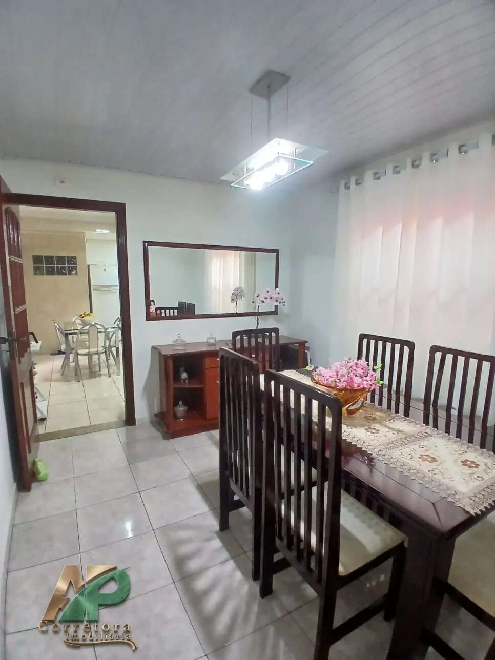 Imagem Oportunidade na Vila Rica SP: Casa Ampla com 4 Dorms (2 Suítes) por R$ 590 Mil!