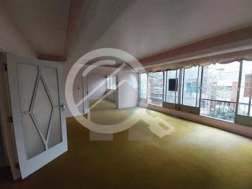 Excelente apartamento com 172m2, na Duque de Caxias de frente. Com todos os recursos que você preci...