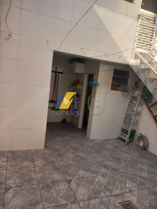 Imagem Aconchegante Sobrado a Venda -SP
