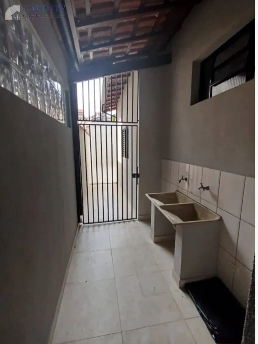 Imagem Sobrado à venda - Completo, Reformado e Pronto para Morar!