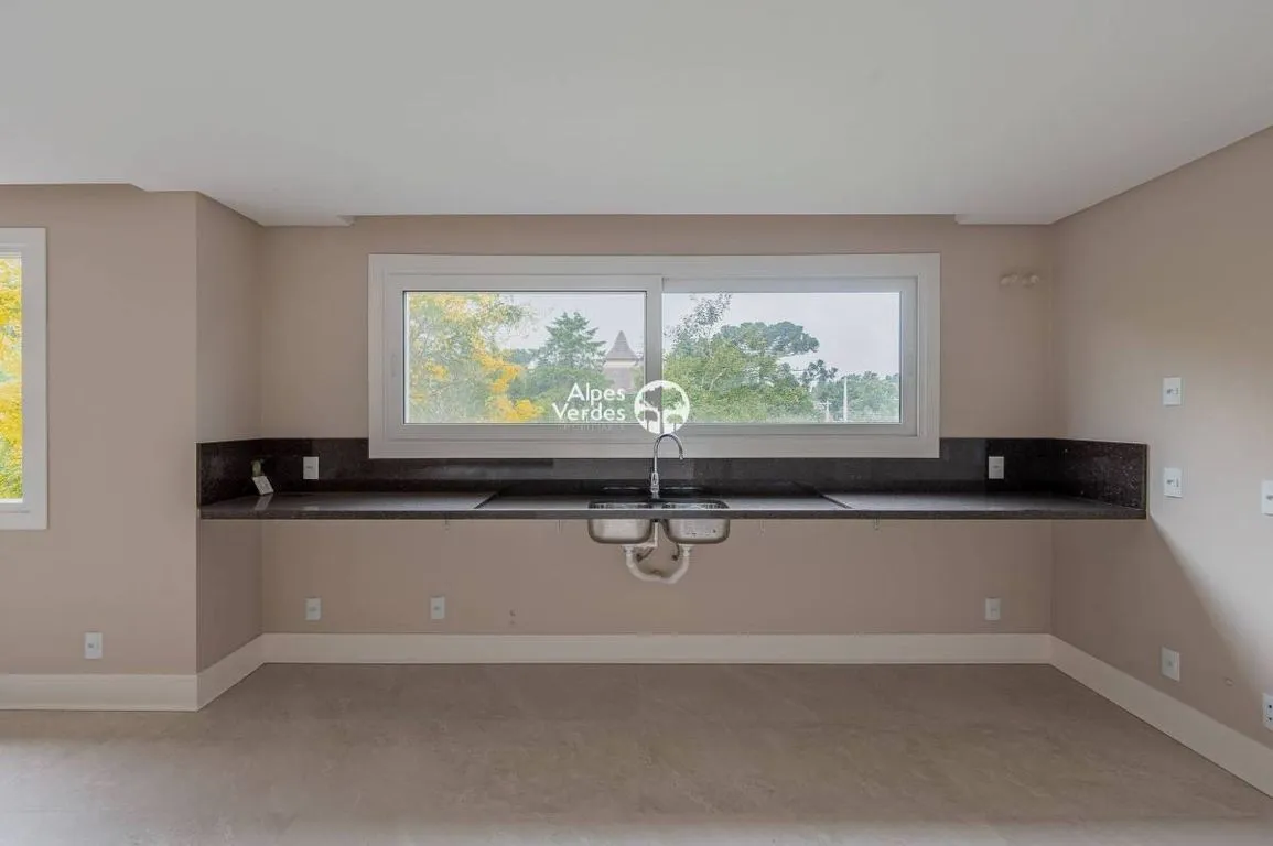 Imagem Vende-se Apartamento em Gramado, Vila Jardim, com 3 quartos