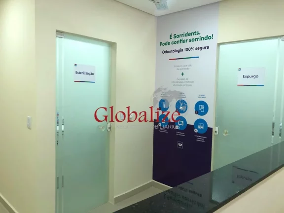 Imagem Ponto Comercial à venda com 250m², 3 andares, clientela fixa por R$ 330.000,00 no centro de Santos