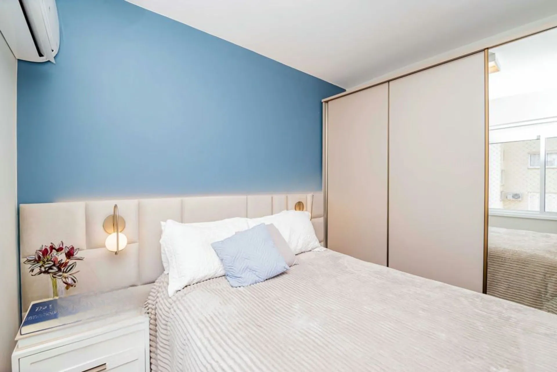 Imagem Apartamento à venda com 62m², 2 quartos, 1 suíte, 1 vaga