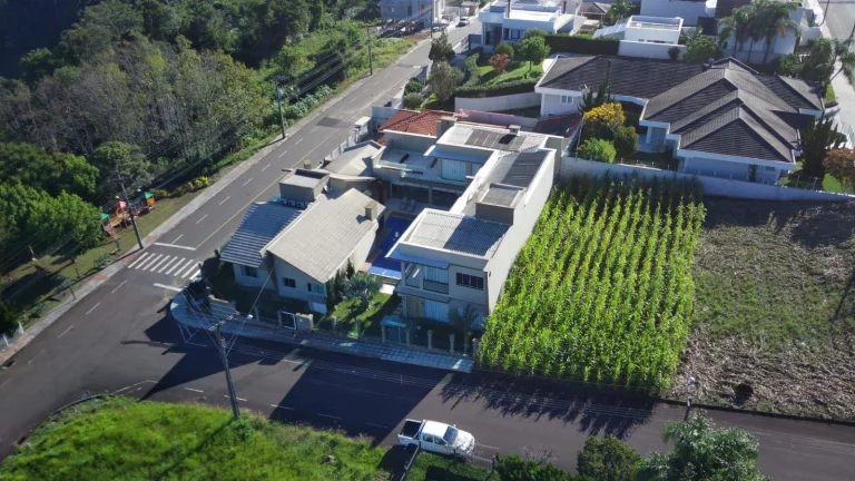 Imagem Casa para Venda em Concórdia, Jardim, 4 dormitórios, 2 suítes, 4 banheiros, 4 vagas