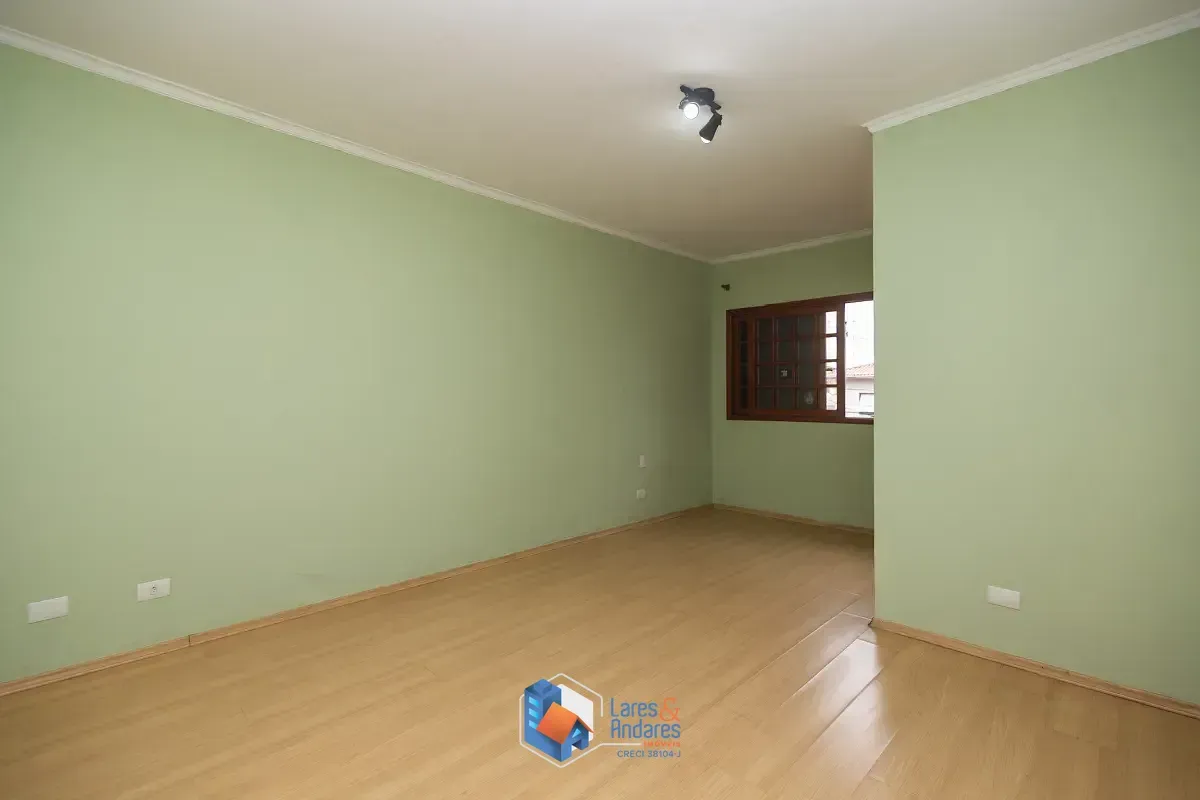 Imagem Casa para venda em Planalto Paulista com 4 quartos, sendo 2 suítes, 290m²