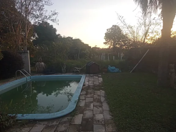 Imagem Belo sitio!!! com 2.400m², Casa e Piscina, condomínio fechado, Águas Claras