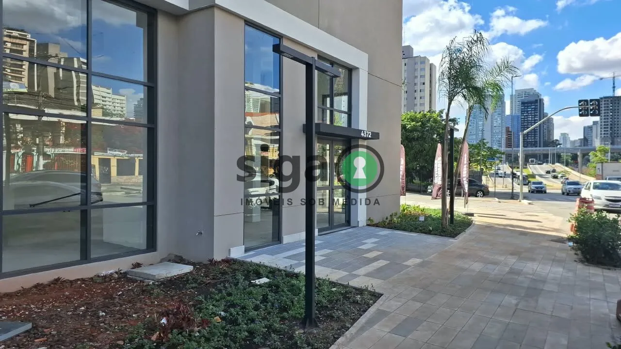 Imagem Loja de esquina com 500 m² para locação no Brooklin | Pé-direito duplo e porte-cochère