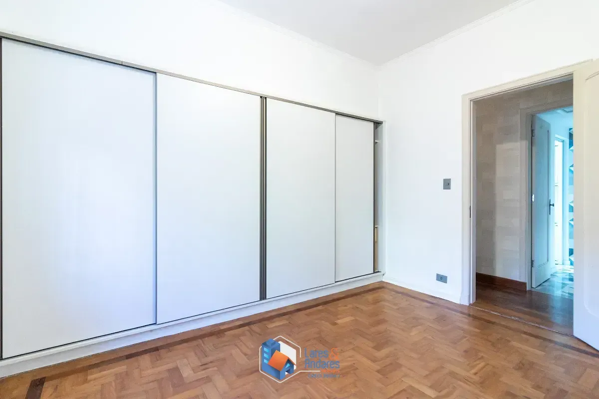 Imagem Casa para venda em Campo Belo com 4 quartos, sendo 3 suítes, 280m²
