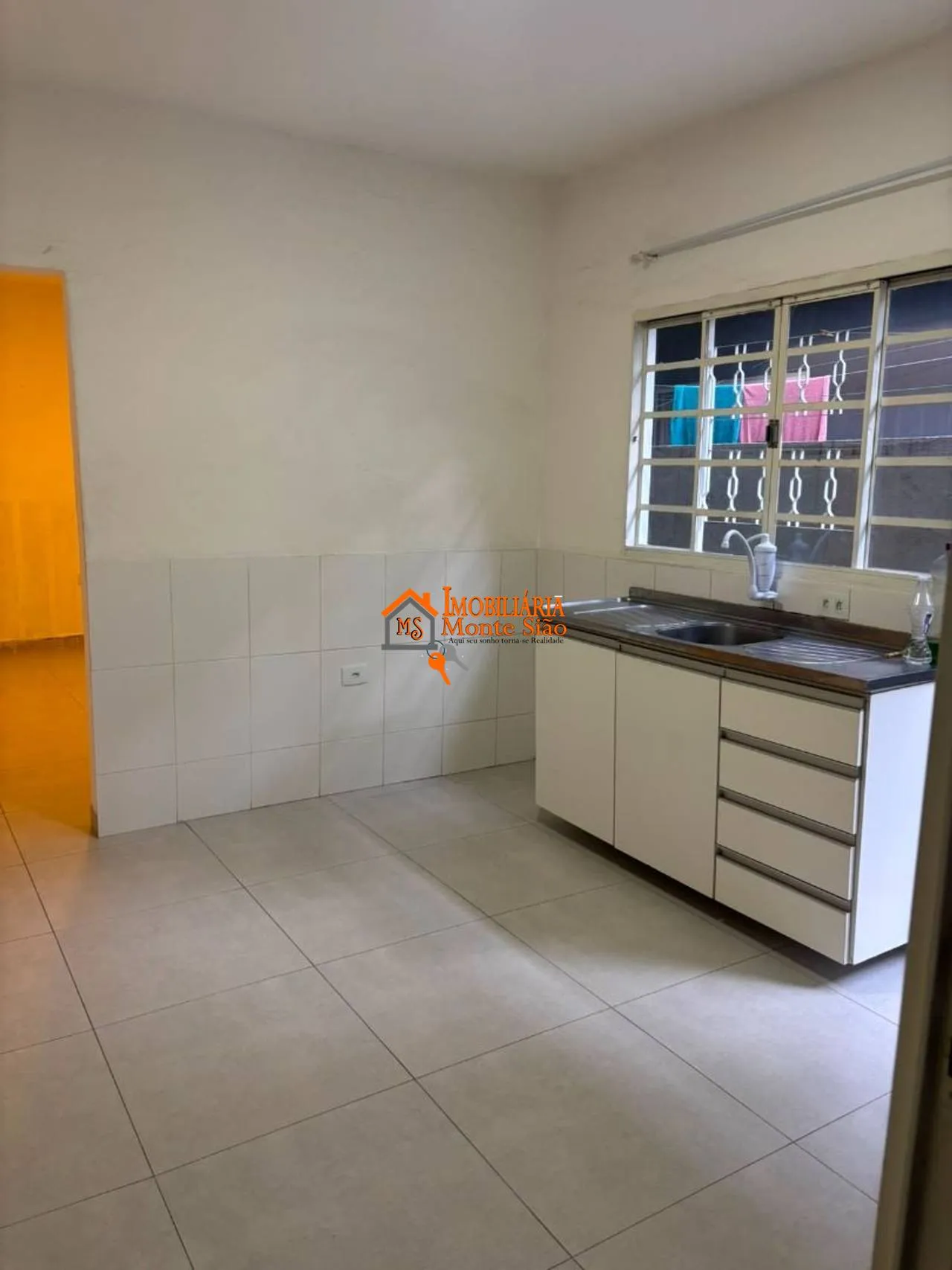 Imagem Casa com 1 dormitório para alugar, 30 m² por R$ 1.350,00/mês - Cidade Brasil - Guarulhos/SP