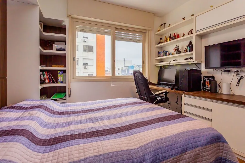 Imagem Apartamento 3 dorms à venda Rua Vinte e Quatro de Outubro, Moinhos de Vento