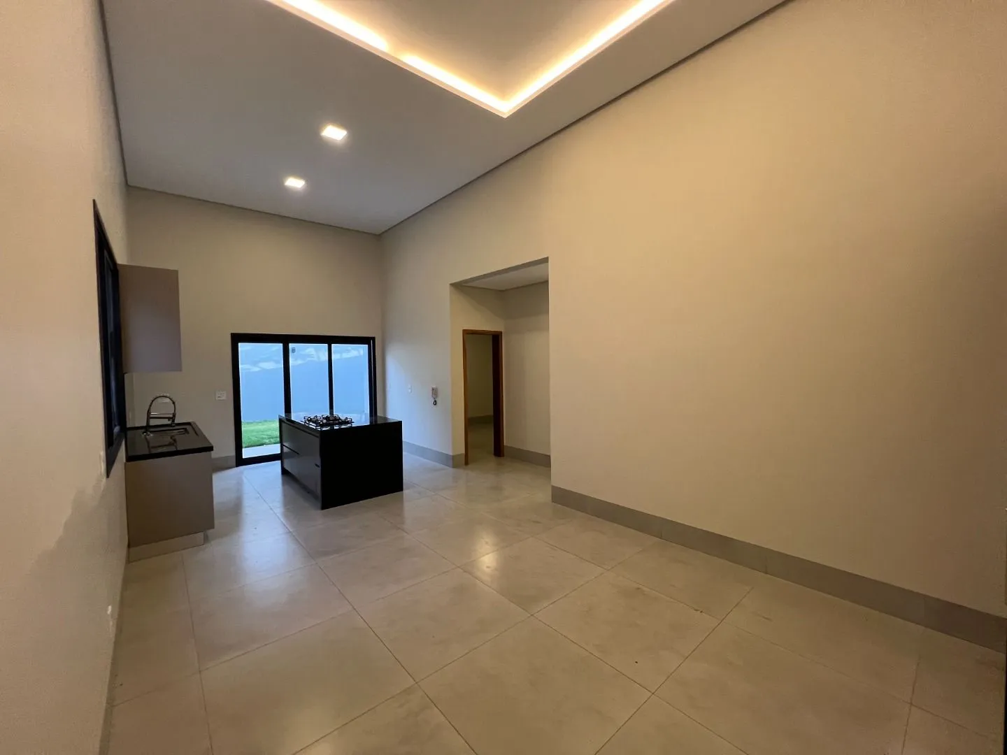 Imagem Casa com 3 dormitórios à venda, 112 m² por R$ 590.000,00 - Jardim Vitória - Patos de Minas/MG