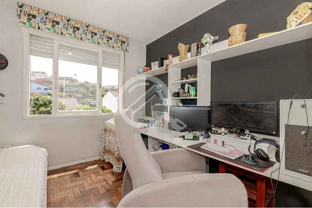 Imagem Descubra seu novo lar ao se encantar com este espaçoso apartamento de 81m², situado no coração d...