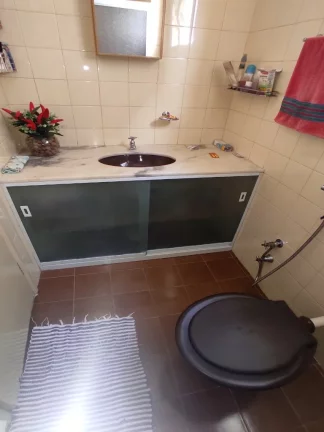 Imagem Apartamento na Praia do Morro com elevador na quadra do mar
