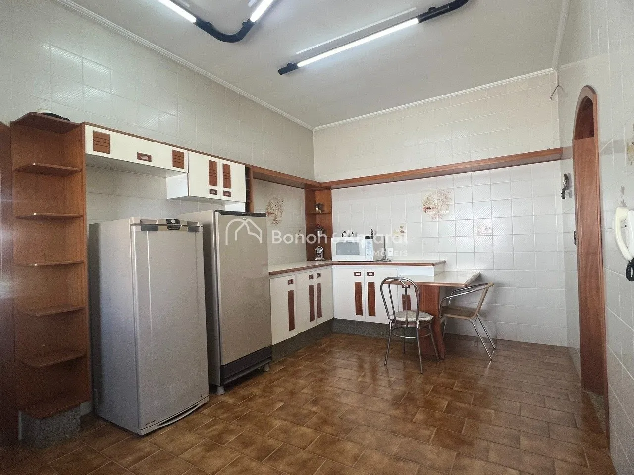 Imagem Ampla casa de 5 quartos no Mansões Santo Antônio