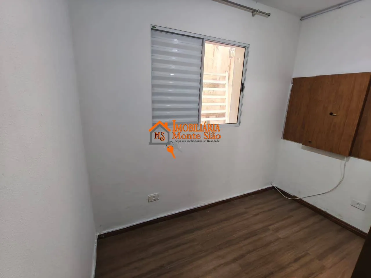 Imagem Sobrado com 4 dormitórios para alugar, 250 m² por R$ 3.460,00/mês - Ponte Grande - Guarulhos/SP