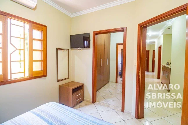 Imagem Maravilhosa Residência à Venda no Bairro Presidente Médici!