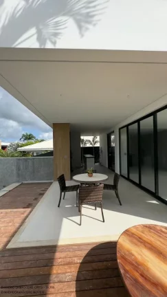 Imagem Espetacular Casa de Alto Padrão em Condomínio na Vila de Abrantes, Camaçari-BA: 5 Quartos, 5 Suítes, 3 Salas, 1 Banheiro, 4 Vagas, 310m² de Área. Venha Conferir!